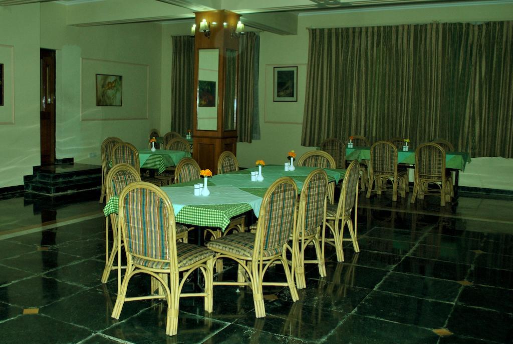 Greenwood Hotel Кхаджурахо Экстерьер фото