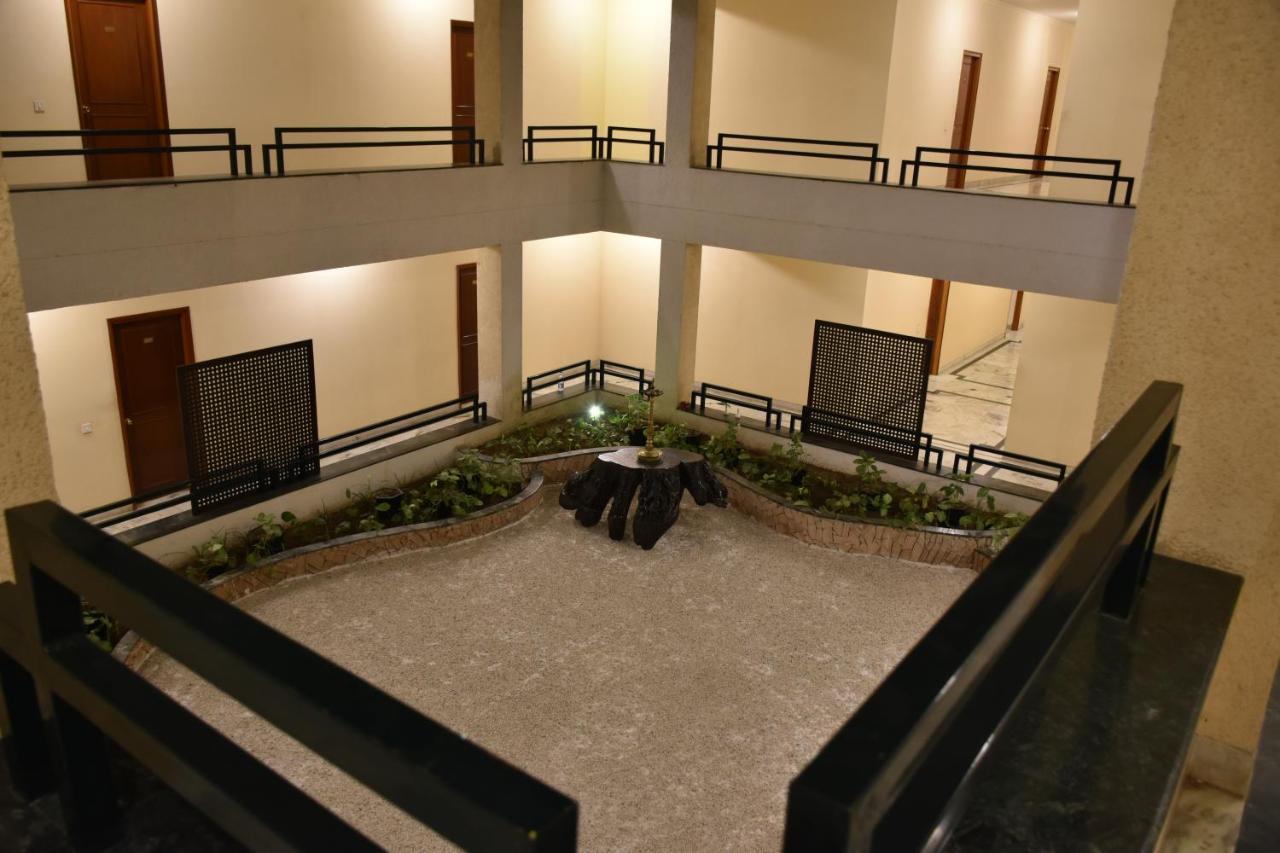Greenwood Hotel Кхаджурахо Экстерьер фото