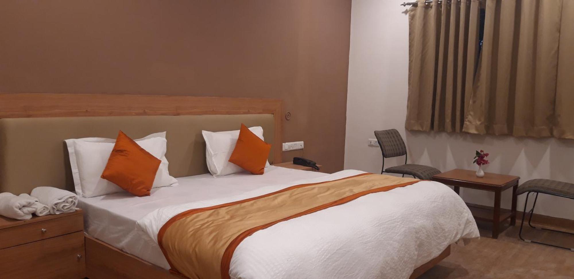 Greenwood Hotel Кхаджурахо Экстерьер фото
